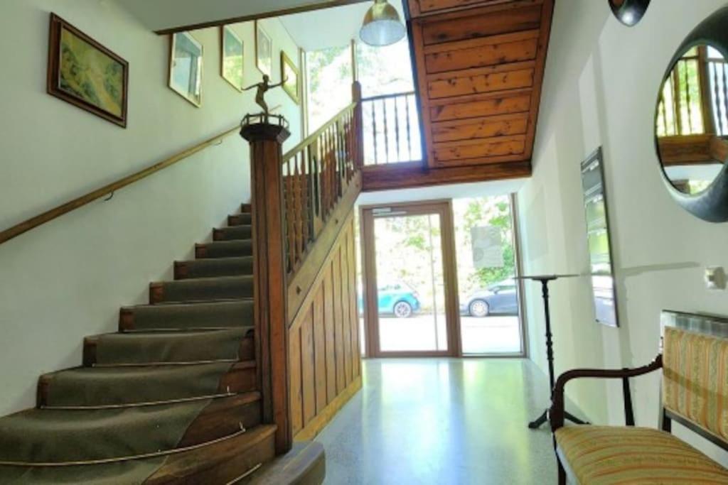 Mit Balkon, Lift, Luxus -beletage *