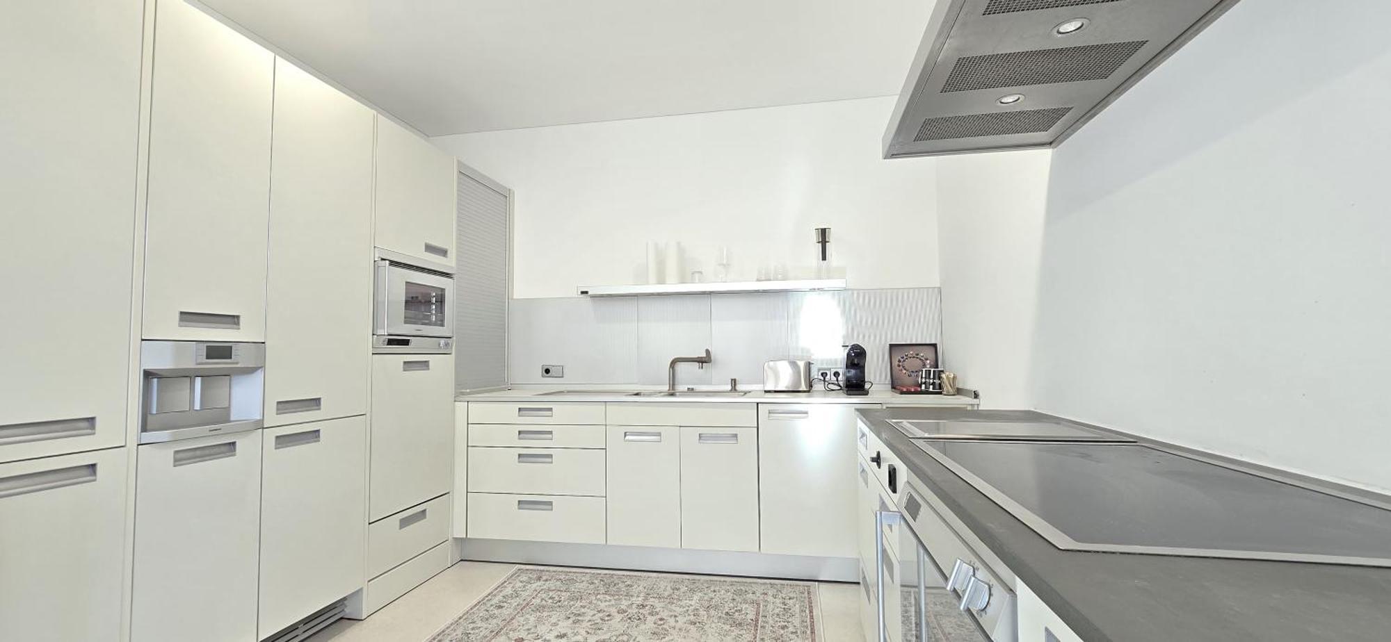 Mit Balkon, Lift, Luxus -beletage Appartement